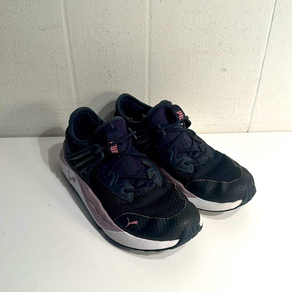 Puma Pacer Future Knit Size 1 Kids Sneakers purple dark navy black girls running